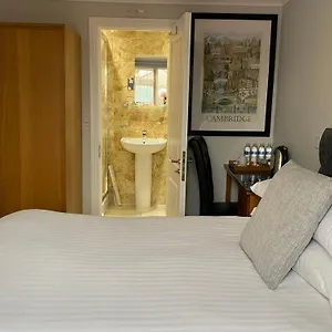4* Konukevi Autumn House